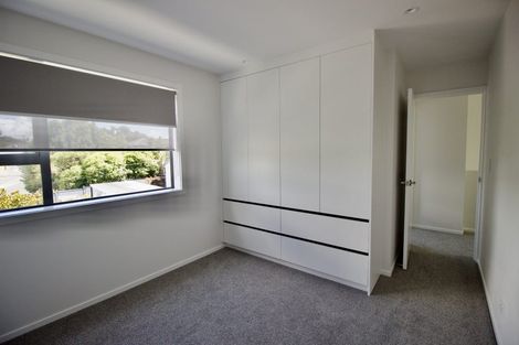 Photo of property in 2/94 Target Road, Totara Vale, Auckland, 0629