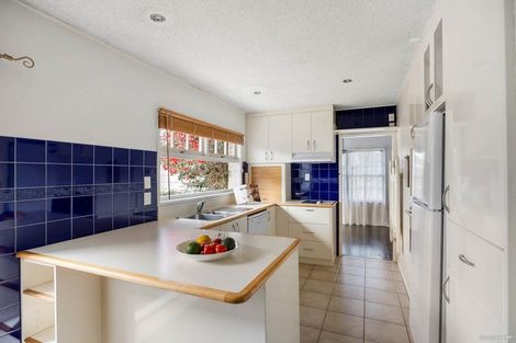 Photo of property in 18 Roysfield Lane, Sunnyhills, Auckland, 2010