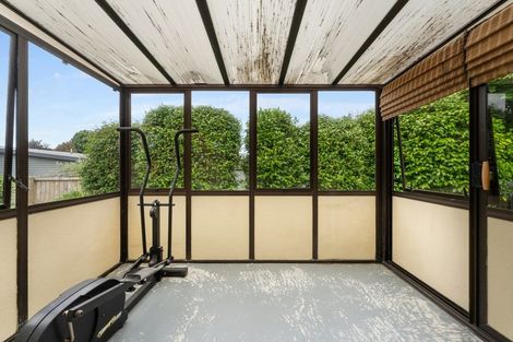 Photo of property in 10 Tirita Street, Kawaha Point, Rotorua, 3010