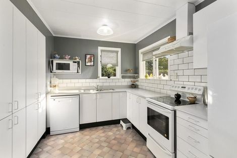 Photo of property in 13 Foster Street, Taita, Lower Hutt, 5011