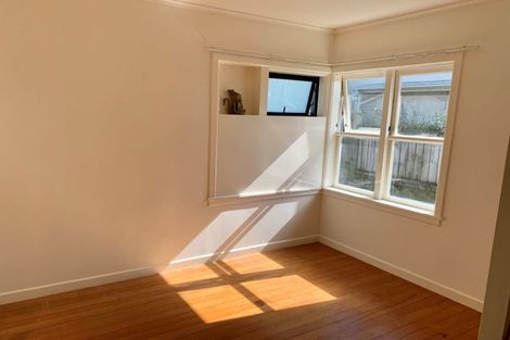 Photo of property in 9 Ballial Place, West Harbour, Auckland, 0618