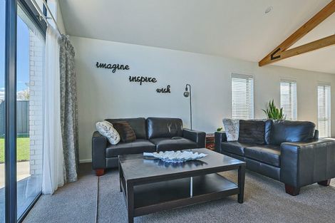 Photo of property in 14 Manapouri Street, Poraiti, Napier, 4112