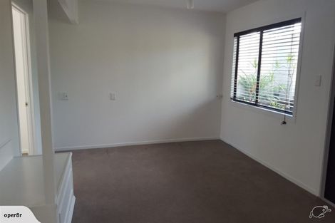 Photo of property in 1/46 Masterton Road, Rothesay Bay, Auckland, 0630