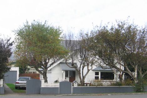 Photo of property in 28 Pharazyn Street, Melling, Lower Hutt, 5010