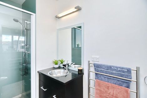 Photo of property in 2/27 Brockworth Place, Riccarton, Christchurch, 8011