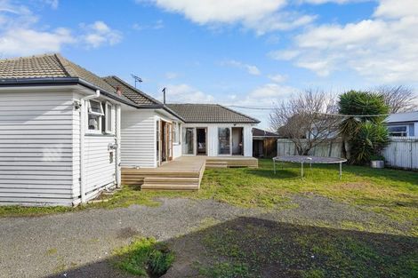 Photo of property in 8 Lee Place, Bader, Hamilton, 3206