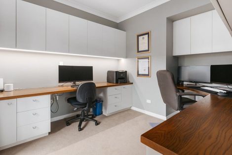 Photo of property in 18 Hansard Place, Bethlehem, Tauranga, 3110