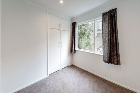 Photo of property in 5 Ranelagh Terrace, Karori, Wellington, 6012