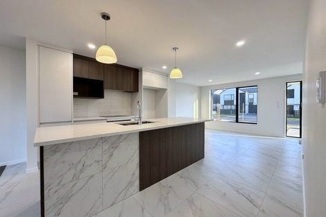 Photo of property in 18 Paapaakiri Loop, Takanini, 2112