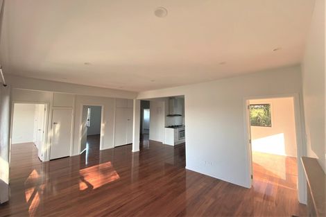 Photo of property in 57 Corunna Road, Milford, Auckland, 0620