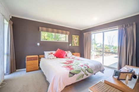 Photo of property in 265 Ngahere Park Road, Turitea, Palmerston North, 4472