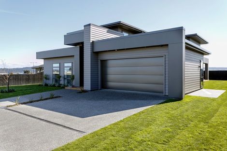 Photo of property in 6 Tuapapa Road, Wharewaka, Taupo, 3330