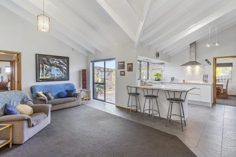 Photo of property in 33 Channing Crescent, Botany Downs, Auckland, 2010