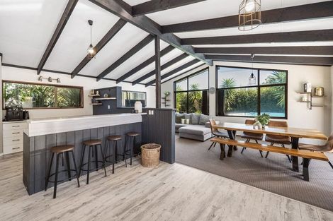 Photo of property in 216 Cambridge Road, Bethlehem, Tauranga, 3110