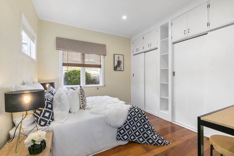 Photo of property in 39 Tuatoru Street, Eastbourne, Lower Hutt, 5013