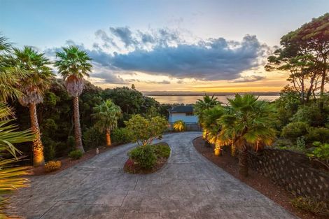 Photo of property in 134i Rangatira Road, Beach Haven, Auckland, 0626
