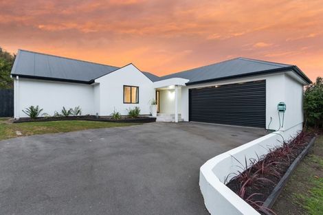 Photo of property in 20 Riverton Terrace, Halswell, Christchurch, 8025