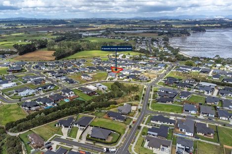 Photo of property in 9 Opouatu Avenue, Glenbrook, 2681