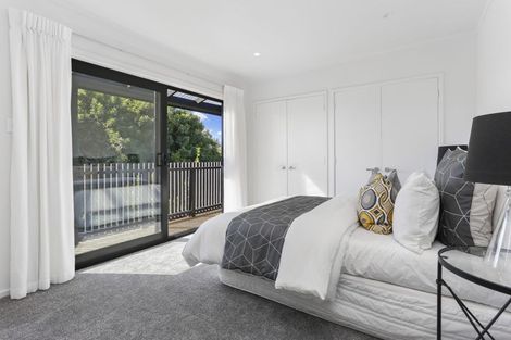 Photo of property in 13 Davita Place, Farm Cove, Auckland, 2012