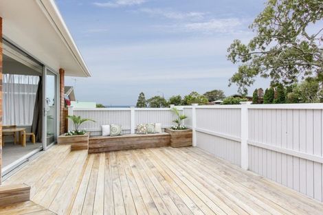 Photo of property in 30 Nevada Drive, Merrilands, New Plymouth, 4312