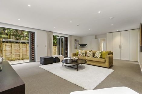 Photo of property in 14 Churchill Road, Murrays Bay, Auckland, 0630