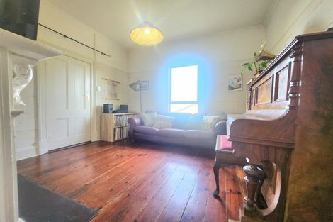 Photo of property in 10a Wharfe Street, South Hill, Oamaru, 9400