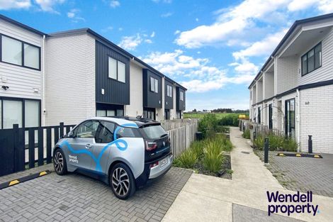 Photo of property in 3/86 Fred Taylor Drive, Westgate, Auckland, 0814