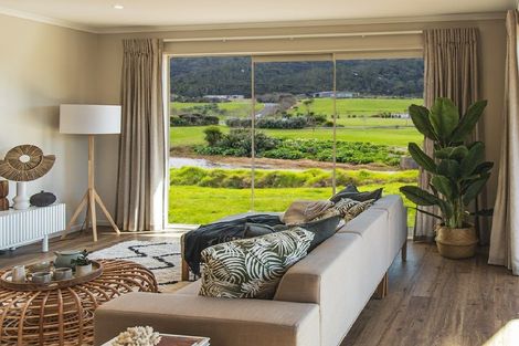 Photo of property in 17 Robert Hastie Drive, Mangawhai, 0573