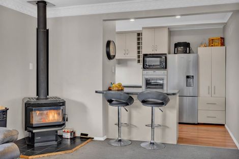 Photo of property in 38 Brecon Road, Stratford, 4332