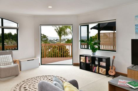 Photo of property in 2/603 Whangaparaoa Road, Stanmore Bay, Whangaparaoa, 0932