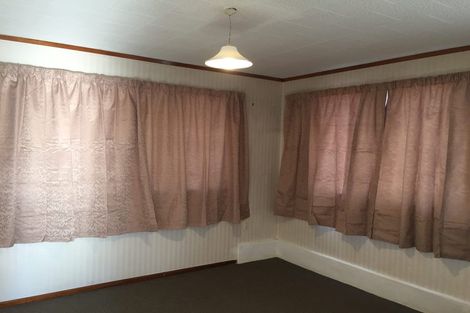 Photo of property in 74 Methuen Road, New Windsor, Auckland, 0600