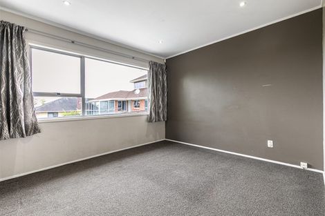 Photo of property in 2/10 Waratah Street, Birkenhead, Auckland, 0626