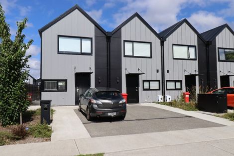 Photo of property in 33 Doug Jensen Street, Wallaceville, Upper Hutt, 5018