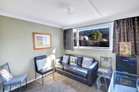 Photo of property in 7 Derwent Street, Helensburgh, Dunedin, 9010