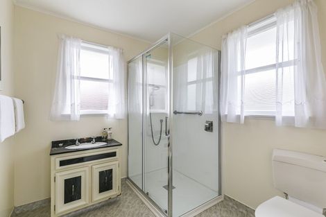 Photo of property in 20 Franklyn Road, Tawa, Wellington, 5028