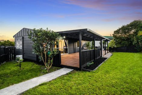 Photo of property in 1/20 Crosby Road, West Harbour, Auckland, 0618