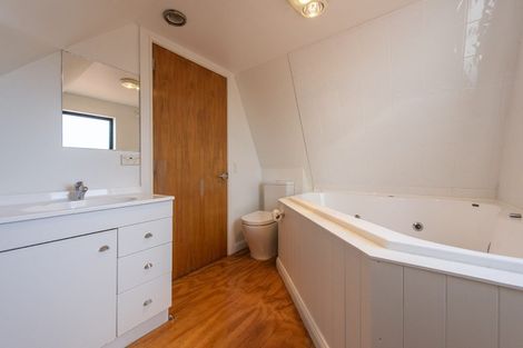 Photo of property in 3/2 Macdonald Crescent, Te Aro, Wellington, 6011