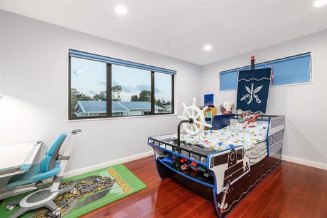 Photo of property in 13a Pomaria Road, Henderson, Auckland, 0610