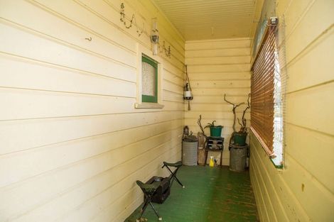 Photo of property in 1 Windsor Street, Dannevirke, 4930