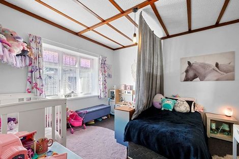 Photo of property in 17 Massey Street, Westown, New Plymouth, 4310