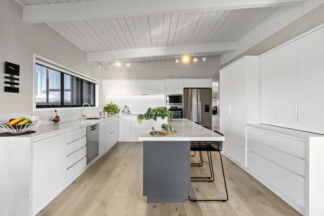 Photo of property in 109c Pah Road, Cockle Bay, Auckland, 2014