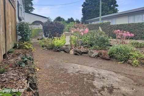 Photo of property in 86 Commissariat Road, Mount Wellington, Auckland, 1060