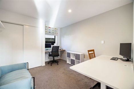 Photo of property in 20 Adamson Drive, Arrowtown, 9302