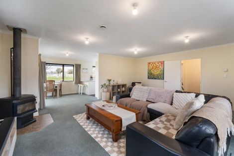 Photo of property in 17 Johnson Street, Bulls, 4818