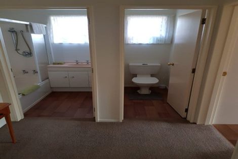 Photo of property in 2/15 Honeysuckle Place, Northcote, Christchurch, 8052