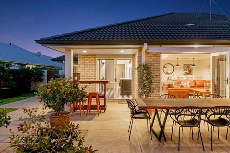 Photo of property in 614 Gloucester Road, Papamoa Beach, Papamoa, 3118