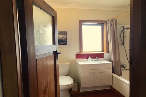 Photo of property in 40 Jackson Street, Island Bay, Wellington, 6023