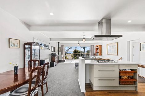 Photo of property in 279 Patons Rock Road, Patons Rock, Takaka, 7182