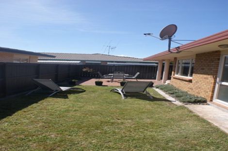 Photo of property in 683 Gloucester Road, Papamoa Beach, Papamoa, 3118