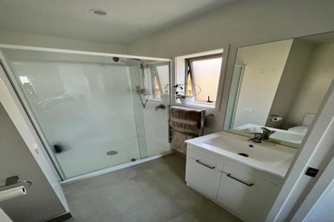 Photo of property in 78a Lincoln Park Avenue, Massey, Auckland, 0614